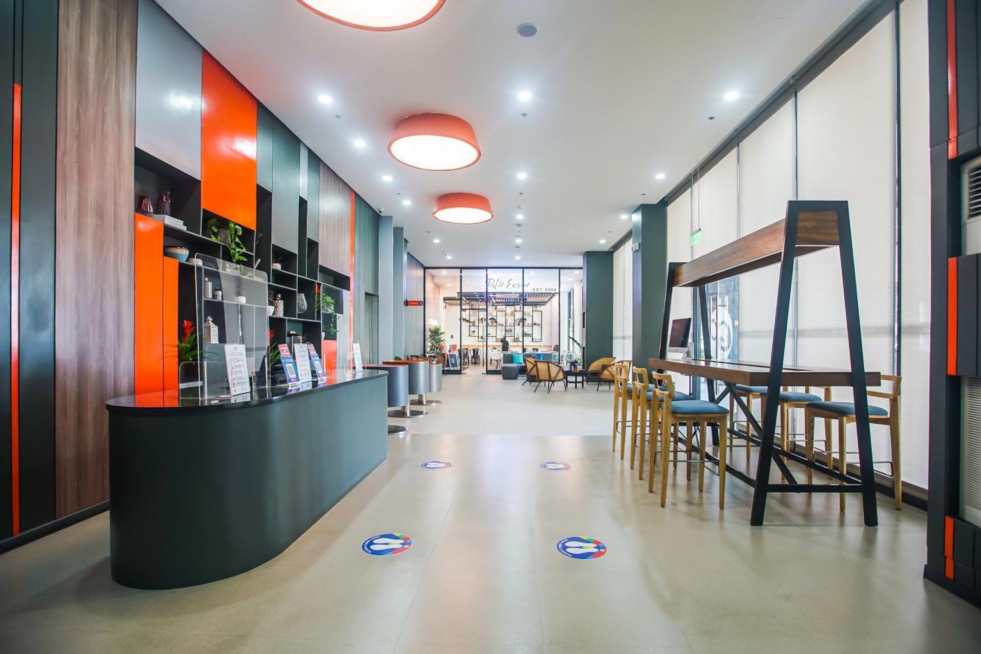 Go Hotels Plus Tuguegarao Bagian luar foto